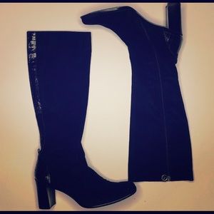 Donald Pliner Tall Suede Heeled Boots, great cond!